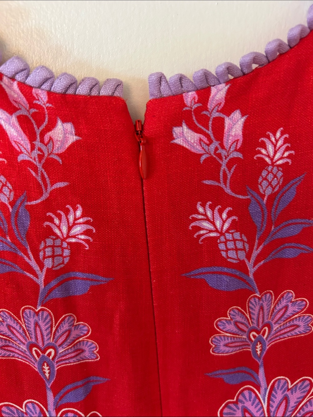 FARM Rio Porcelain Garden NWT Red Sleeveless V-Neck MIDI Dress - Picture 5 of 6